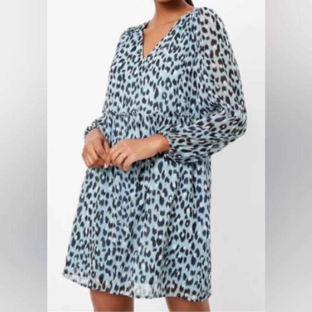 Loft Leopard Print V-Neck Women's Top